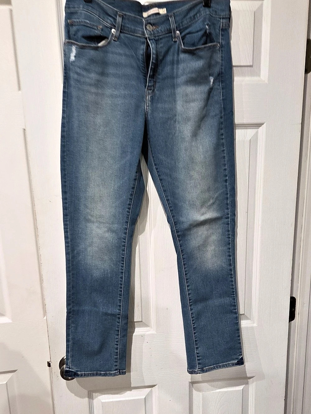 Levis Brand Classic Straight Leg Jeans in Blue Waist 12